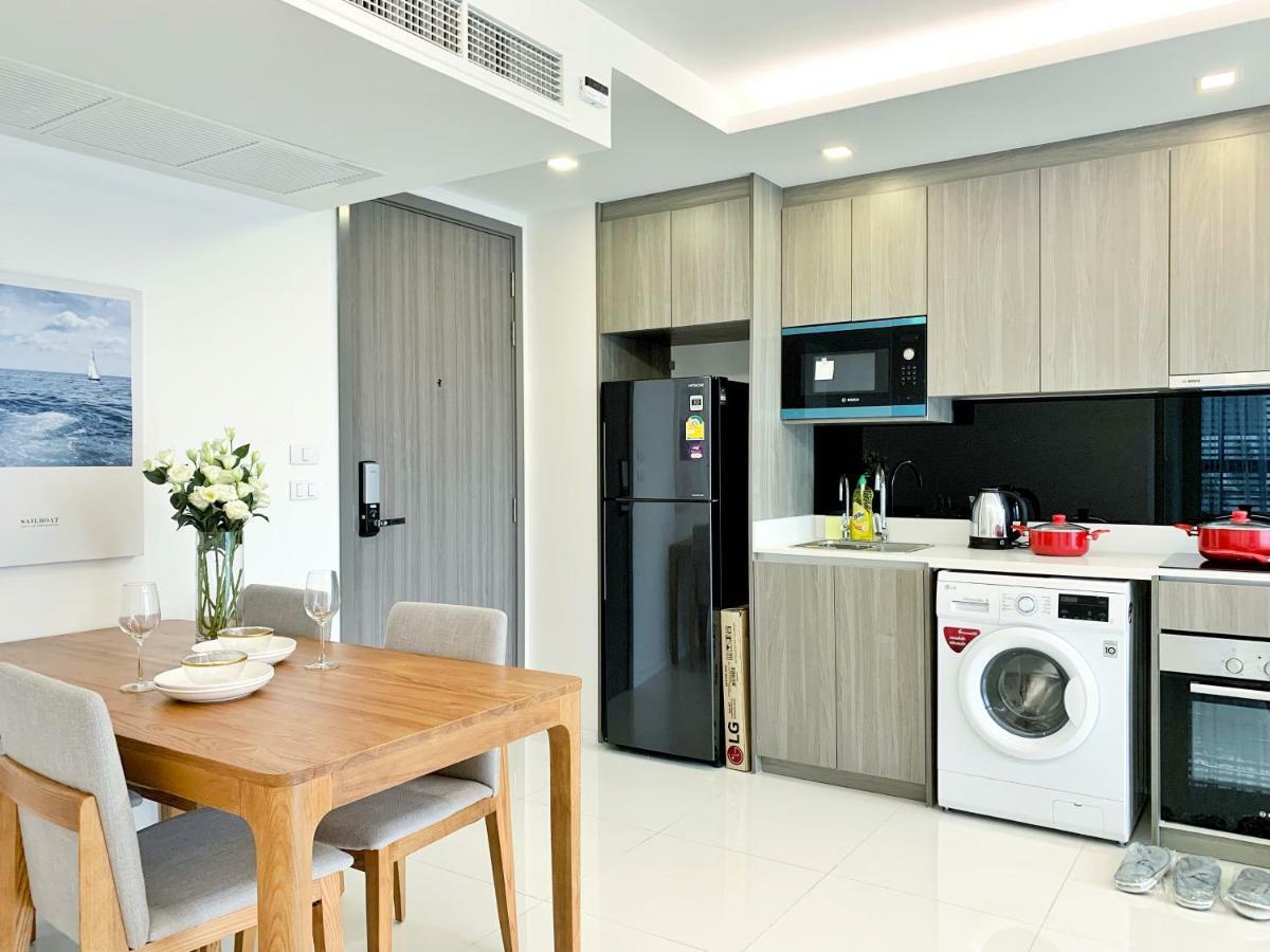 Sukhumvit Asok Modern Suite Bangkok Exterior photo